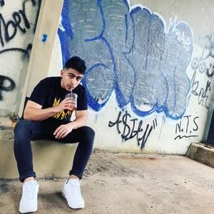 Meet your Posher, Diego